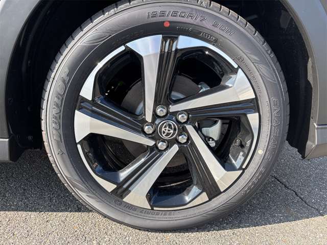 トヨタ ライズ　ハイブリッド ハイブリッド １．２ Ｚ R8年 () 99
