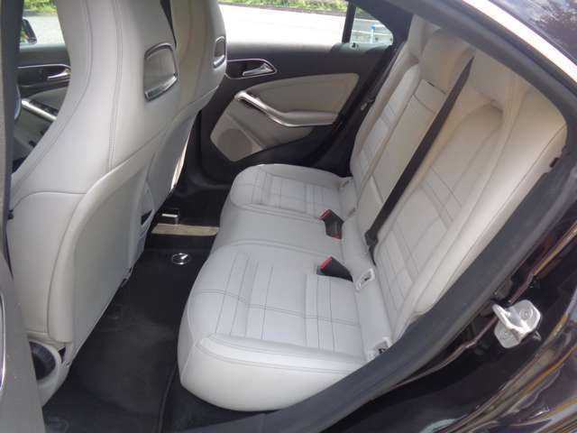 メルセデスベンツ ＣＬＡクラス ＣＬＡ１８０ H25年 (関東) 99