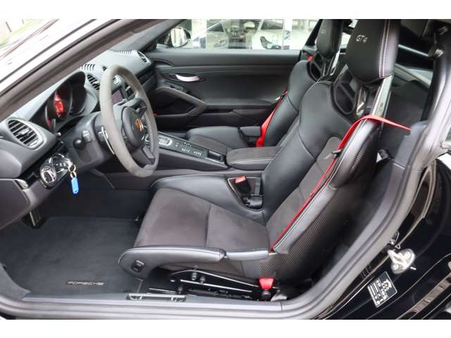 ポルシェ ７１８ケイマン ＧＴ４ ＰＤＫ R3年 (関東) 99