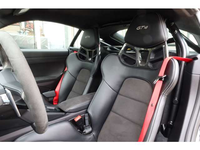 ポルシェ ７１８ケイマン ＧＴ４ ＰＤＫ R3年 (関東) 99