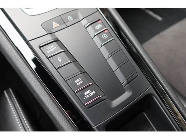 ポルシェ ７１８ケイマン ＧＴ４ ＰＤＫ R3年 (関東) 99