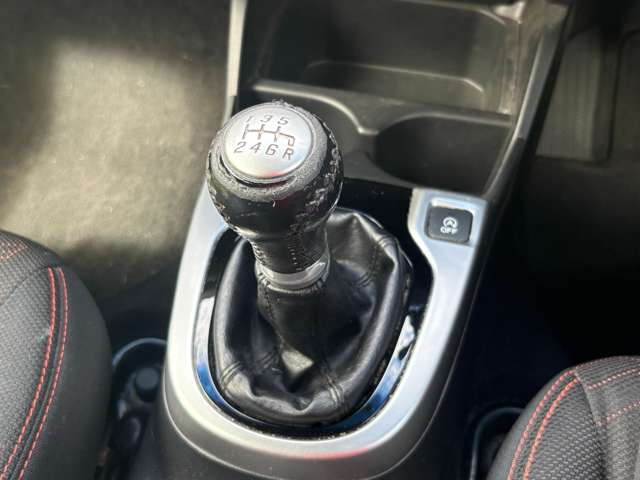 ホンダ フィット １．５ ＲＳ H25年 () 99