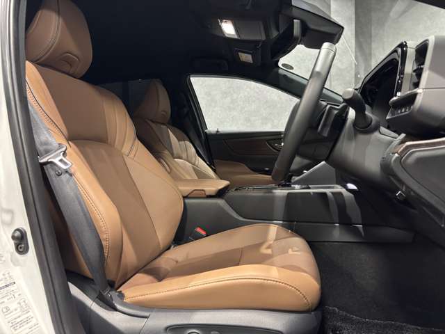 トヨタ クラウン ２．５ Ｚ ハイブリッド車 R7年 (関東) 99