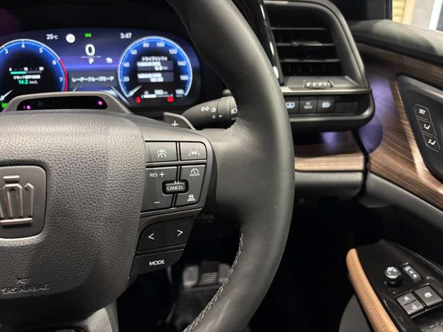 トヨタ クラウン ２．５ Ｚ ハイブリッド車 R7年 (関東) 99