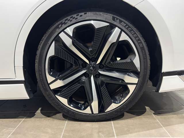 トヨタ クラウン ２．５ Ｚ ハイブリッド車 R7年 (関東) 99
