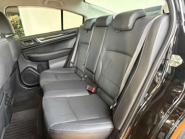 スバル レガシィＢ４ ２．５ リミテッド ４ＷＤ H27年 (関東) 99