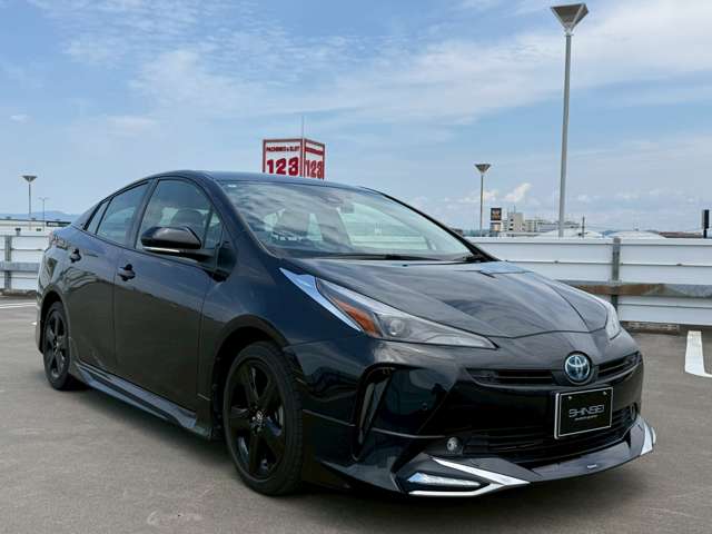 トヨタ プリウス １．８ Ｓ ツーリングセレクション ブラックエディション R4年 (近畿) 99