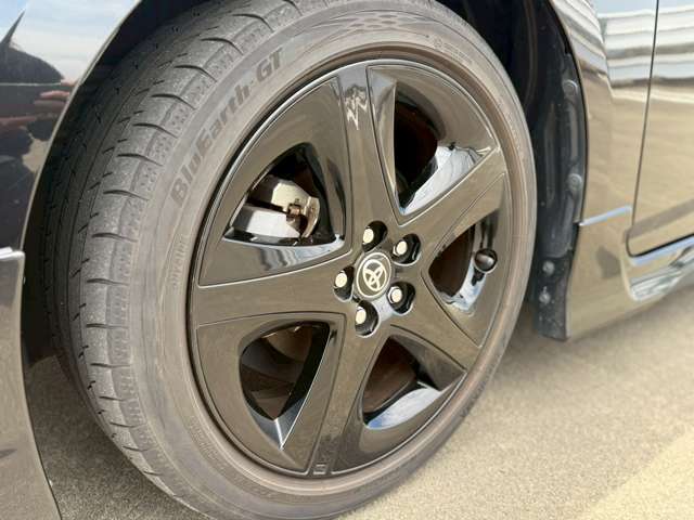 トヨタ プリウス １．８ Ｓ ツーリングセレクション ブラックエディション R4年 (近畿) 99