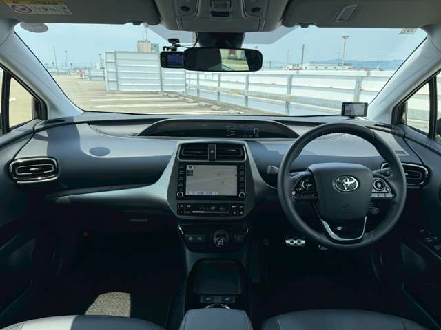 トヨタ プリウス １．８ Ｓ ツーリングセレクション ブラックエディション R4年 (近畿) 99