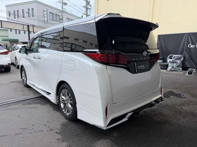 トヨタ アルファード　ハイブリッド ハイブリッド ２．５ Ｚ R7年 (近畿) 99