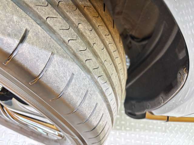 トヨタ ハリアー　ハイブリッド ２．５ ハイブリッド Ｚ ナイトシェード R7年 (近畿) 99