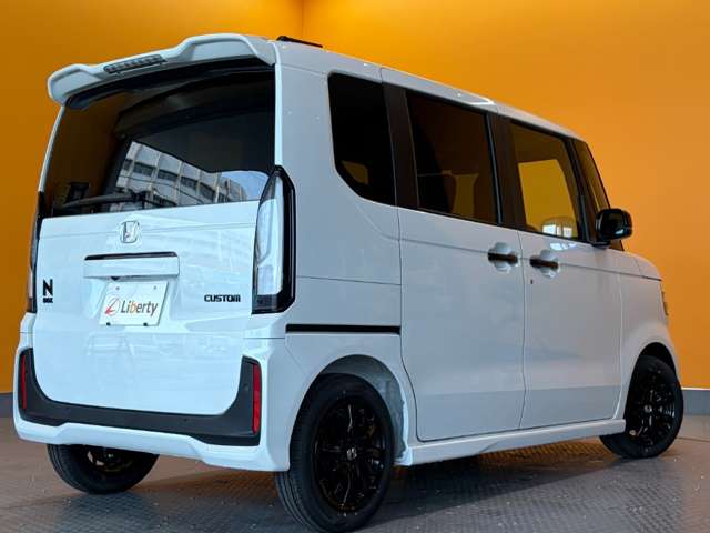 ホンダ Ｎ　ＢＯＸ カスタム ６６０ ブラック スタイル R8年 (近畿) 99