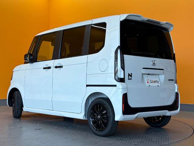 ホンダ Ｎ　ＢＯＸ カスタム ６６０ ブラック スタイル R8年 (近畿) 99