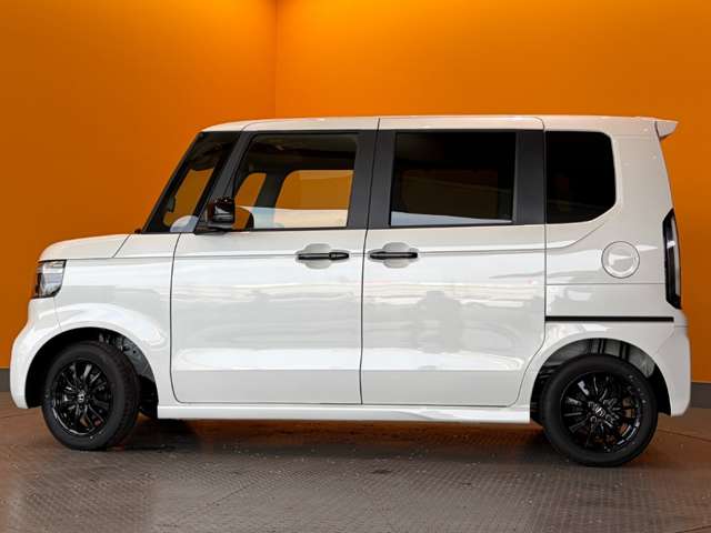 ホンダ Ｎ　ＢＯＸ カスタム ６６０ ブラック スタイル R8年 (近畿) 99