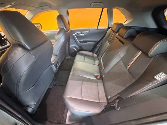 トヨタ ＲＡＶ４ ２．０ アドベンチャー ４ＷＤ R5年 (近畿) 99
