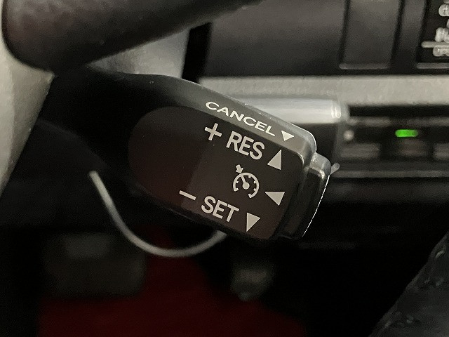 トヨタ ヴォクシー ２．０ ＺＳ 煌ＩＩ R2年 () 99