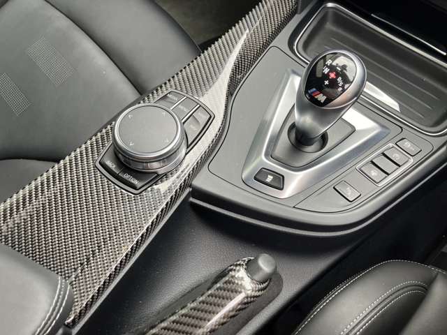 ＢＭＷ Ｍ４クーペ ＣＳ Ｍ ＤＣＴ ドライブロジック H30年 () 99