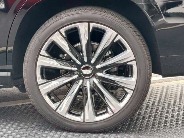 キャデラック エスカレード プラチナム ４ＷＤ R7年 (近畿) 99