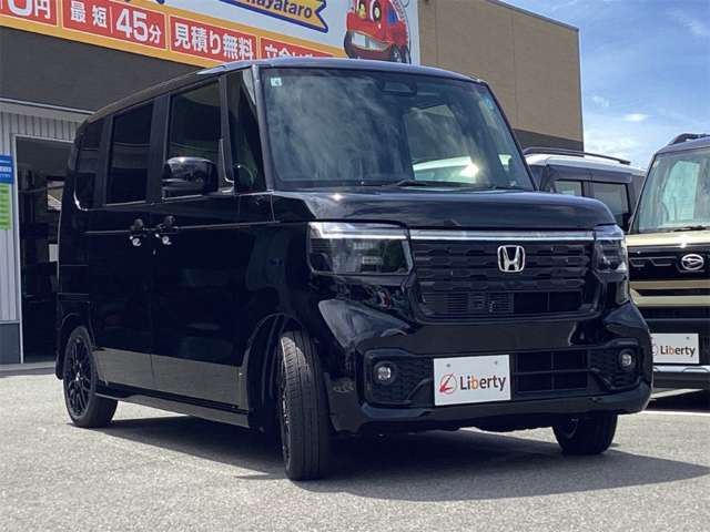 ホンダ Ｎ　ＢＯＸ カスタム ６６０ ターボ ブラック スタイル R8年 (近畿) 99