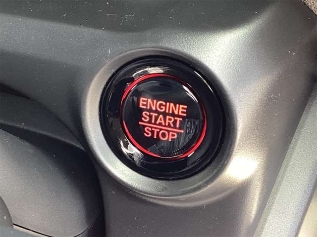 ホンダ Ｎ　ＢＯＸ カスタム ６６０ ブラック スタイル R8年 (近畿) 99