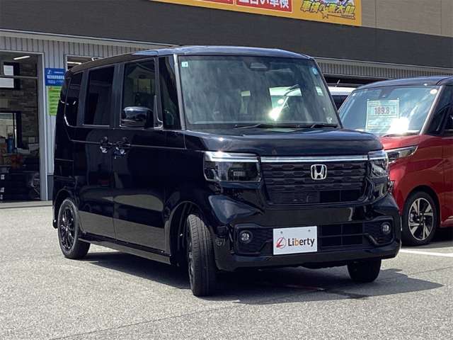 ホンダ Ｎ　ＢＯＸ カスタム ６６０ ブラック スタイル R8年 (近畿) 99