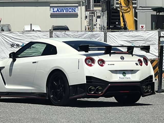 日産 ＧＴ−Ｒ ３．８ ＮＩＳＭＯ ４ＷＤ H29年 (近畿) 99