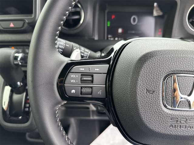 ホンダ Ｎ　ＢＯＸ カスタム ６６０ ターボ コーディネートスタイル ２トーン R8年 () 99