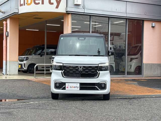 ホンダ Ｎ　ＢＯＸ カスタム ６６０ ターボ コーディネートスタイル ２トーン R8年 () 99