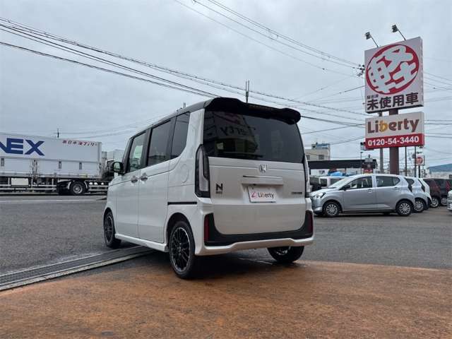 ホンダ Ｎ　ＢＯＸ カスタム ６６０ ターボ コーディネートスタイル ２トーン R8年 () 99