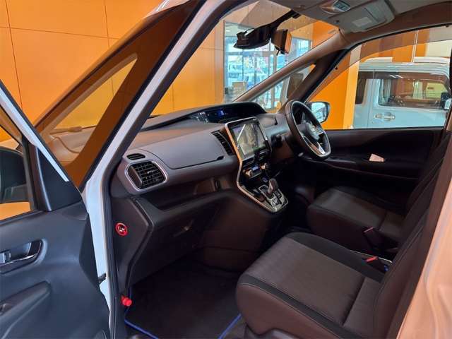 日産 セレナ １．２ Ｅ－ＰＯＷＥＲ ハイウェイスター Ｖ R3年 () 99
