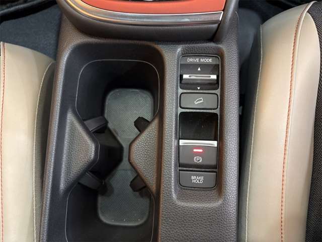 ホンダ ヴェゼル １．５ Ｅ：ＨＥＶ プレイ R3年 () 99