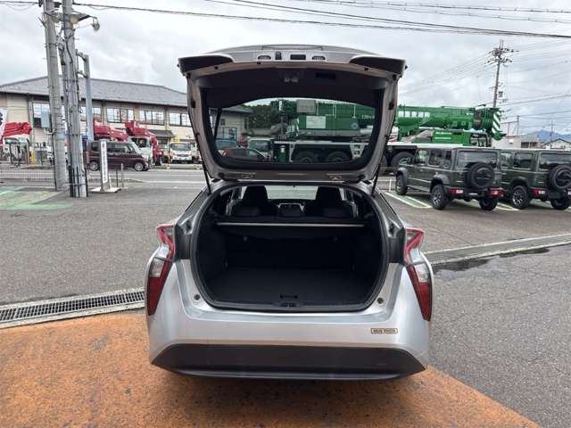 トヨタ プリウス １．８ Ｓ H28年 () 99