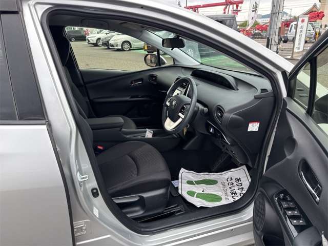 トヨタ プリウス １．８ Ｓ H28年 () 99