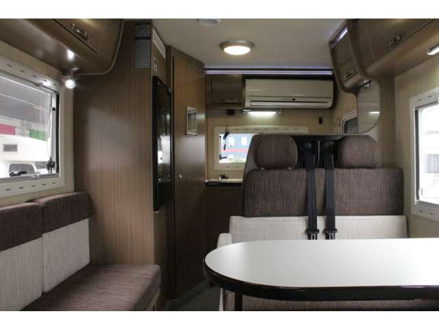 トヨタ カムロード バンテック R1年 (中国) 99