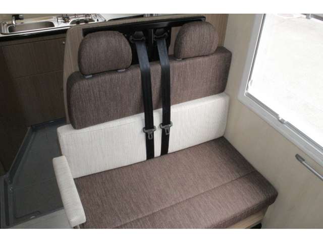 トヨタ カムロード バンテック R1年 (中国) 99