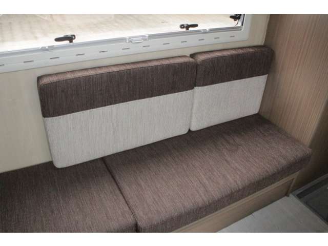 トヨタ カムロード バンテック R1年 (中国) 99