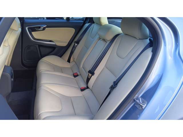 ボルボ Ｓ６０ Ｄ４ ダイナミック エディション ディーゼルターボ H28年 (東北) 99