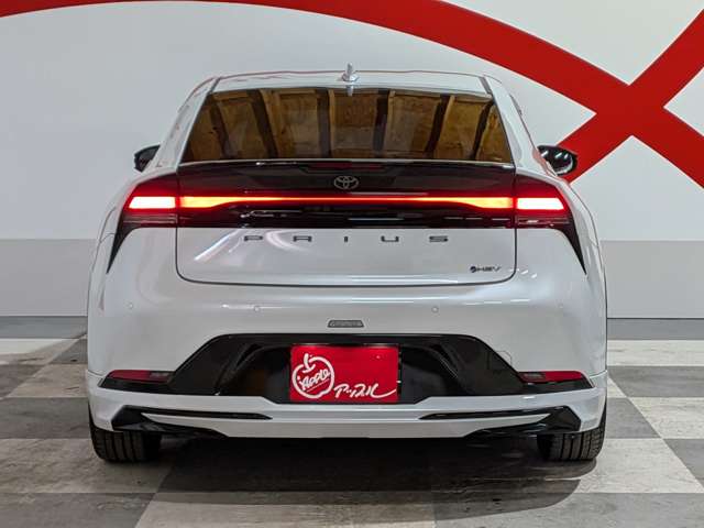 トヨタ プリウス ２．０ Ｚ Ｅ－ＦＯＵＲ ４ＷＤ R5年 (東北) 99
