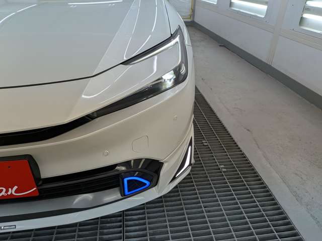 トヨタ プリウス ２．０ Ｚ Ｅ－ＦＯＵＲ ４ＷＤ R5年 (東北) 99
