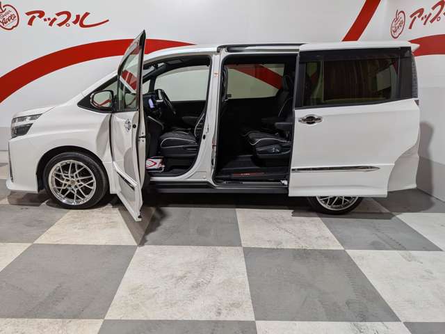 トヨタ ヴォクシー ２．０ ＺＳ 煌ＩＩ ４ＷＤ R1年 (東北) 99