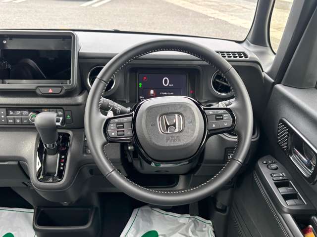 ホンダ Ｎ　ＢＯＸ カスタム ６６０ コーディネートスタイル モノトーン ４ＷＤ R8年 (東北) 99
