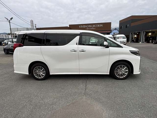トヨタ アルファード　ハイブリッド ハイブリッド ２．５ Ｓ タイプゴールドＩＩＩ Ｅ－ＦＯＵＲ ４ＷＤ R4年 (東北) 99