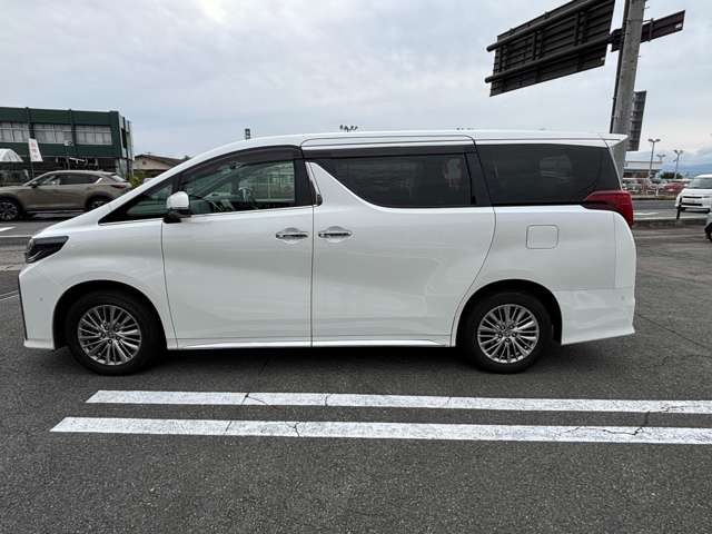 トヨタ アルファード　ハイブリッド ハイブリッド ２．５ Ｓ タイプゴールドＩＩＩ Ｅ－ＦＯＵＲ ４ＷＤ R4年 (東北) 99