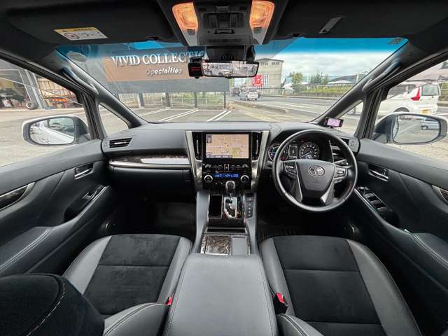 トヨタ アルファード　ハイブリッド ハイブリッド ２．５ Ｓ タイプゴールドＩＩＩ Ｅ－ＦＯＵＲ ４ＷＤ R4年 (東北) 99