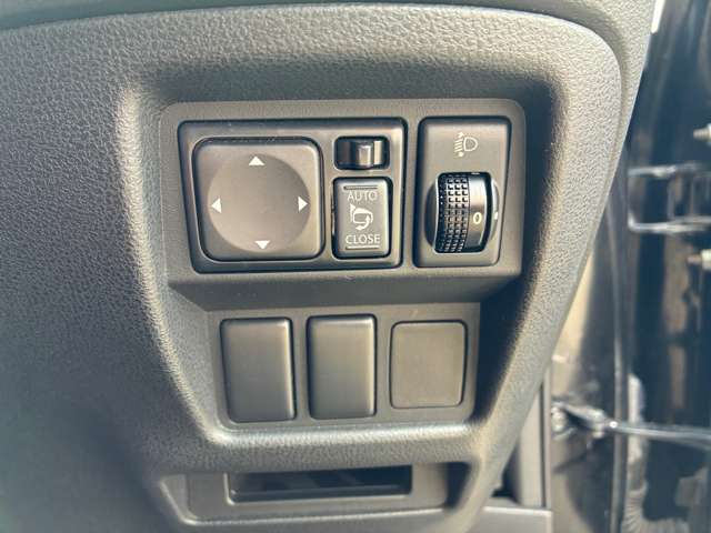 日産 ジューク １．５ １５ＲＸ タイプＶ H25年 (関東) 99