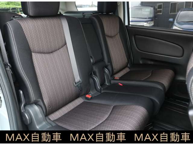 日産 セレナ ２．０ ハイウェイスター Ｖエアロモード＋ＳＡＦＥＴＹＩＩ Ｓ－ＨＹＢＲＩＤ H27年 (関東) 99