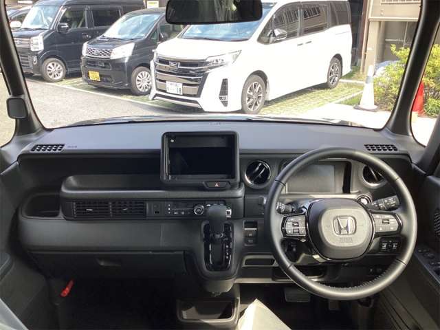 ホンダ Ｎ　ＢＯＸ カスタム ６６０ ブラック スタイル R8年 (近畿) 99
