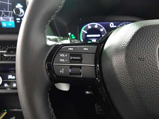 ホンダ ＺＲ－Ｖ ２．０ Ｅ：ＨＥＶ Ｚ ４ＷＤ R5年 () 99
