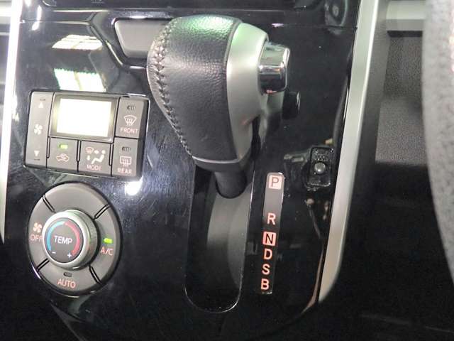 ダイハツ タント ６６０ カスタム ＲＳ ＳＡＩＩＩ H30年 () 99