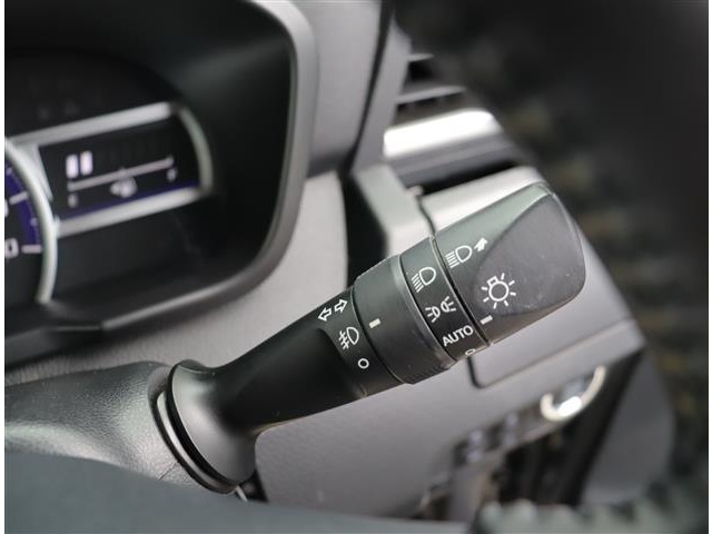 トヨタ ルーミー １．０ カスタム Ｇ－Ｔ R1年 (関東) 99
